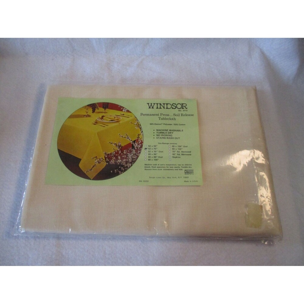 Vintage Windsor Holiday Tablecloth by Sunglo Linen Co. 52 x 70 NOS